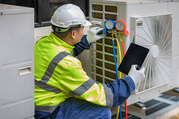 Professional Hvac technician working in Newbury, OH